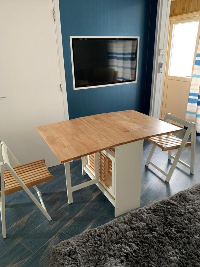 Cosy Beach Chalet Scratby Екстериор снимка
